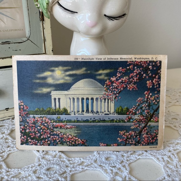 1956 Jefferson Memorial Washington D.C. Postcard w/ 2 cent stamp - Picture 1 of 7